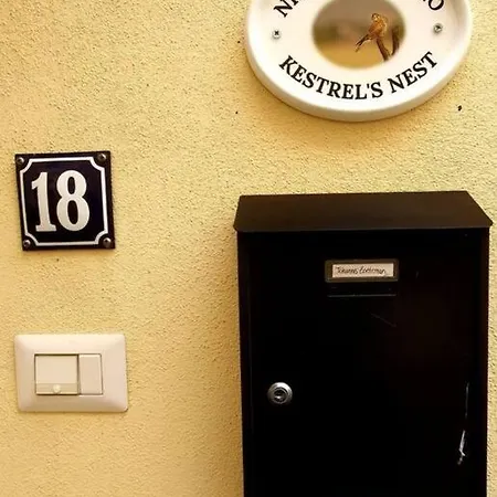 Kestrel's Nest/nido Del Gheppio * Irsina